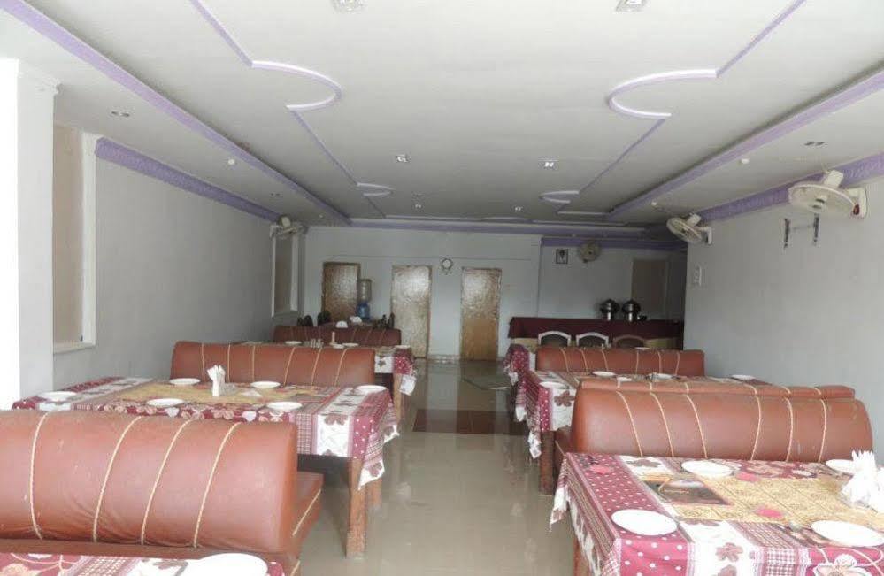 Hotel Thai International Bodh Gaya Esterno foto